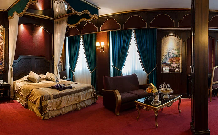 Qajar double room in ghasr hotel