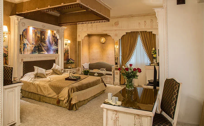 Achaemenid double room in ghasr hotel