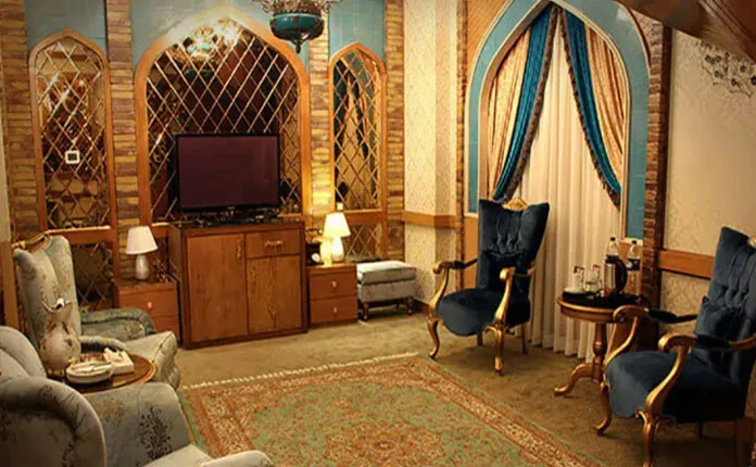 Ancient Iran duplex room in darvishi hotel