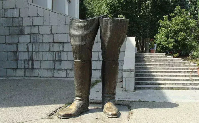 Reza Khan's boots